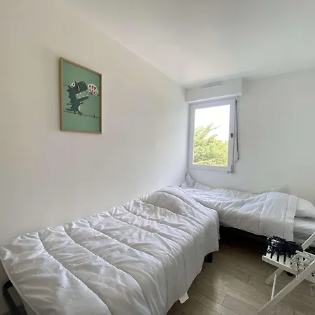 4 Pieces/6 Couchages Proche - - Fr-1-245-210 *