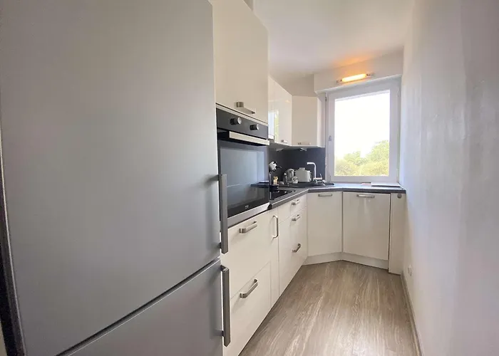 Apartment 4 Pieces/6 Couchages Proche - - Fr-1-245-210